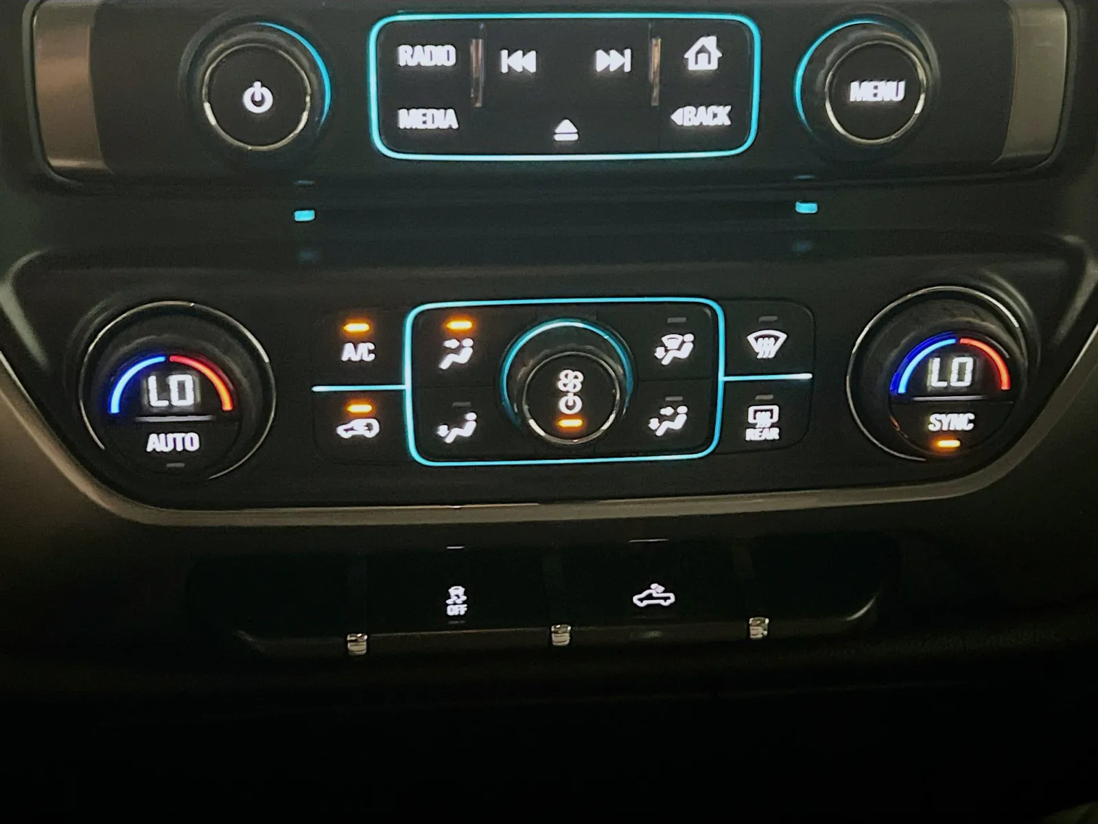 2017 Chevrolet Silverado 1500 LT - Photo 11