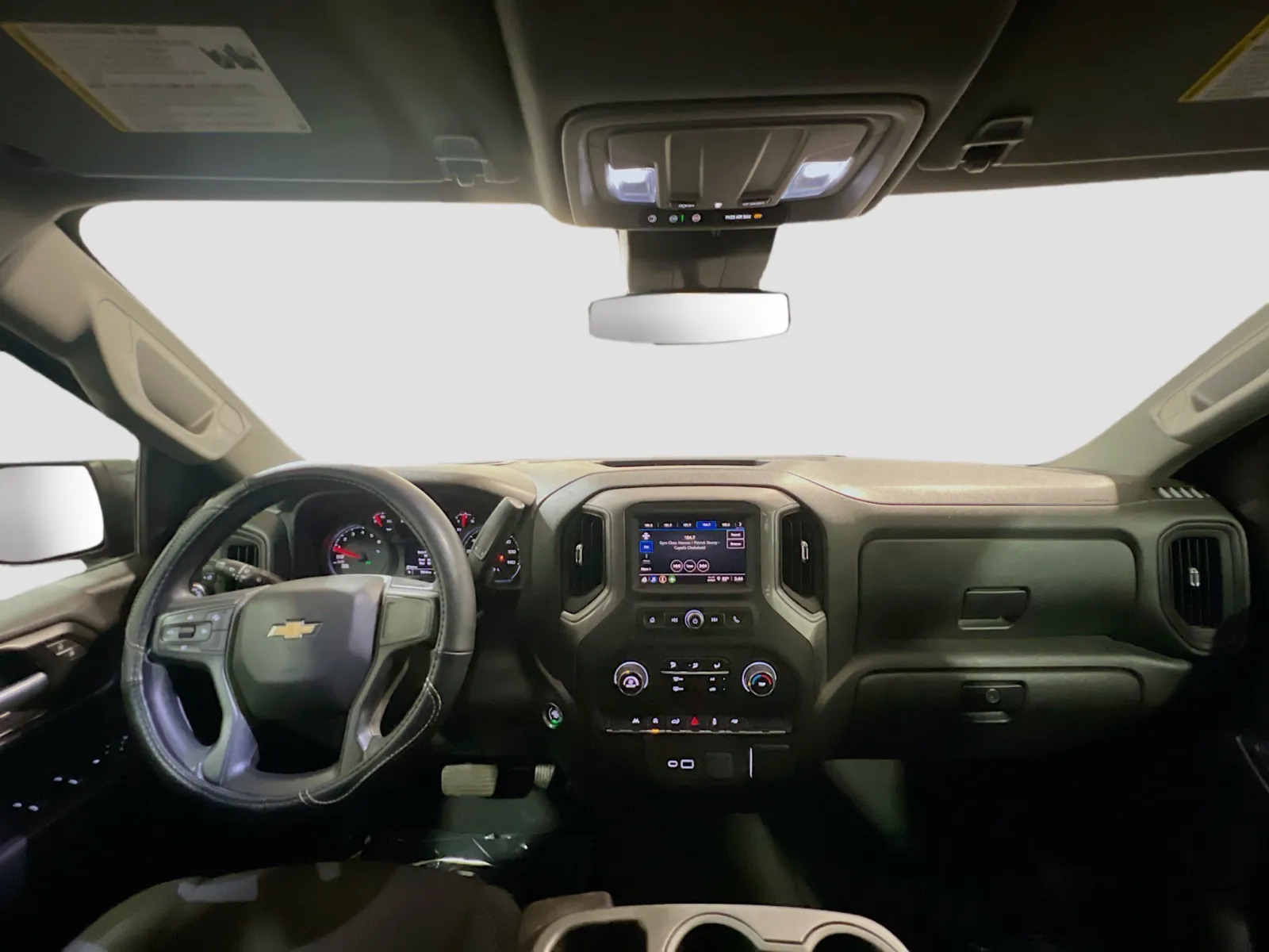 2022 Chevrolet Silverado 1500 Custom - Photo 15