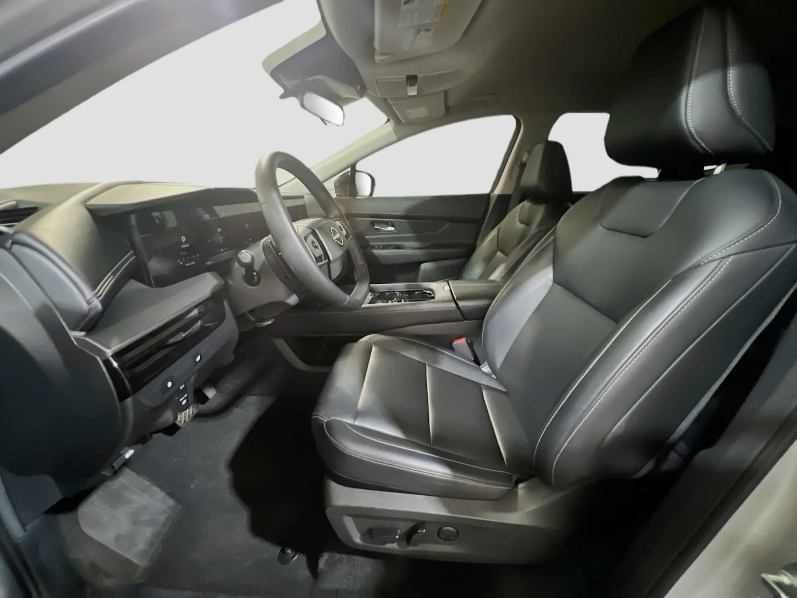 2025 Nissan Murano SV - Photo 14