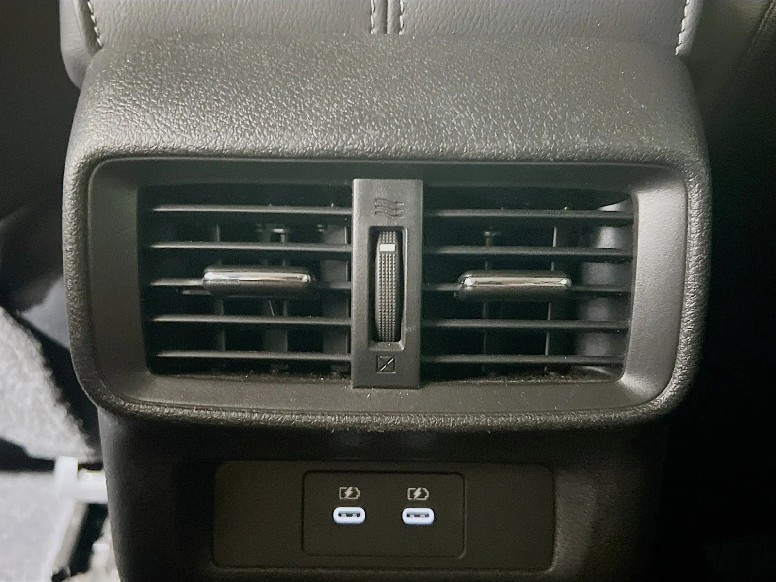 2025 Nissan Murano SV - Photo 17