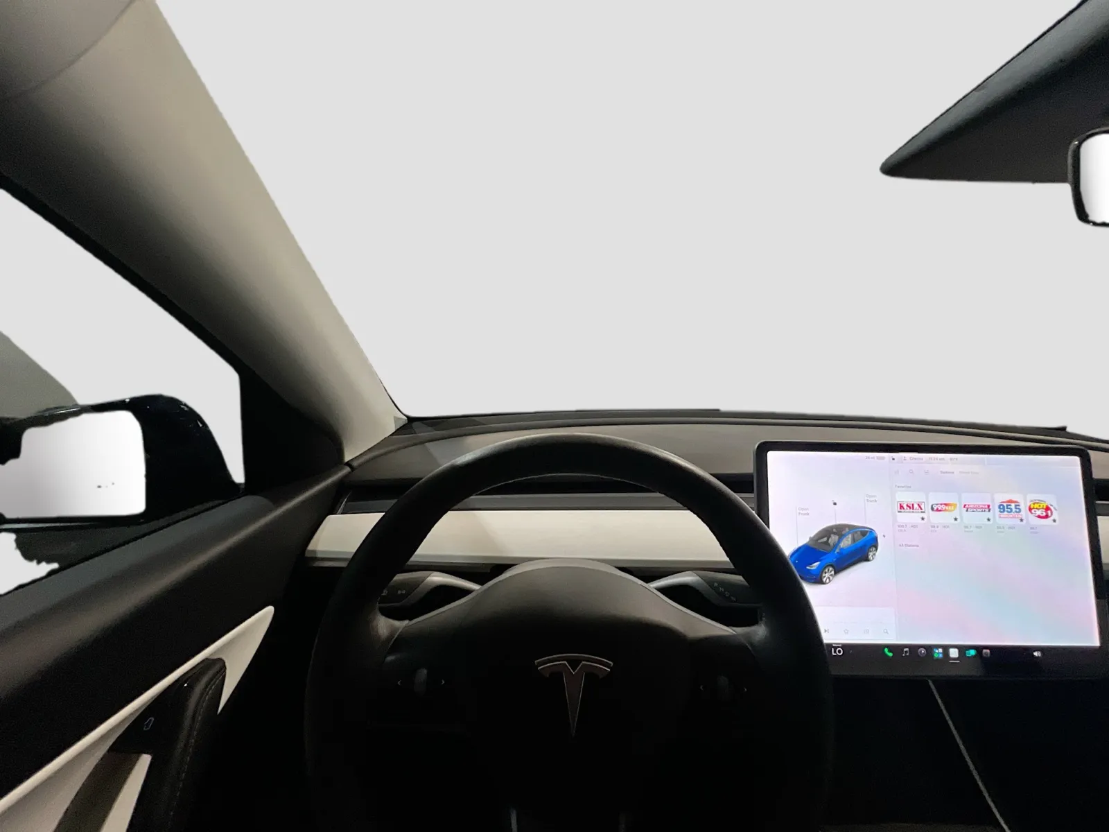 2021 Tesla Model Y Standard Range - Photo 7