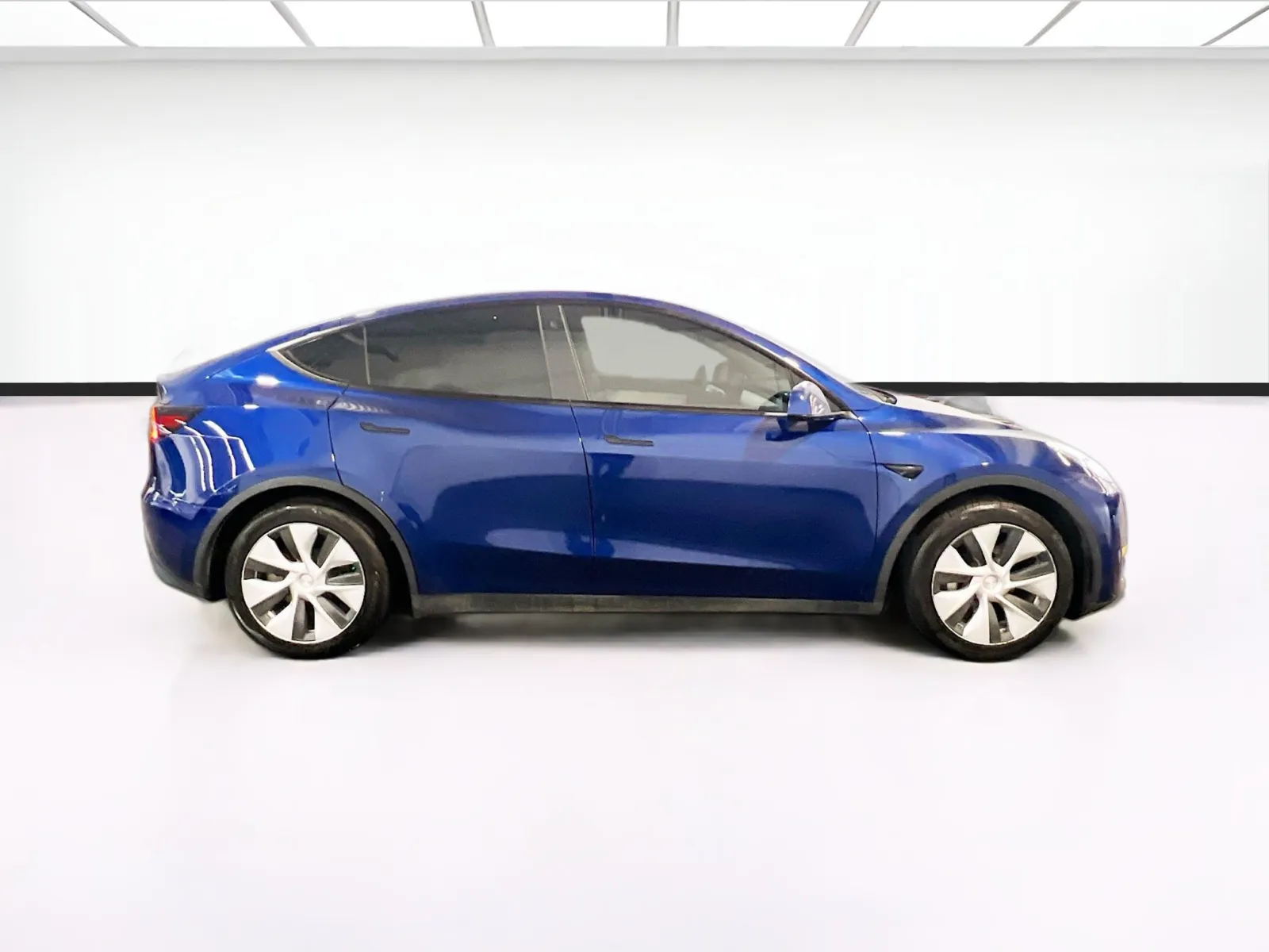 2021 Tesla Model Y Standard Range - Photo 23
