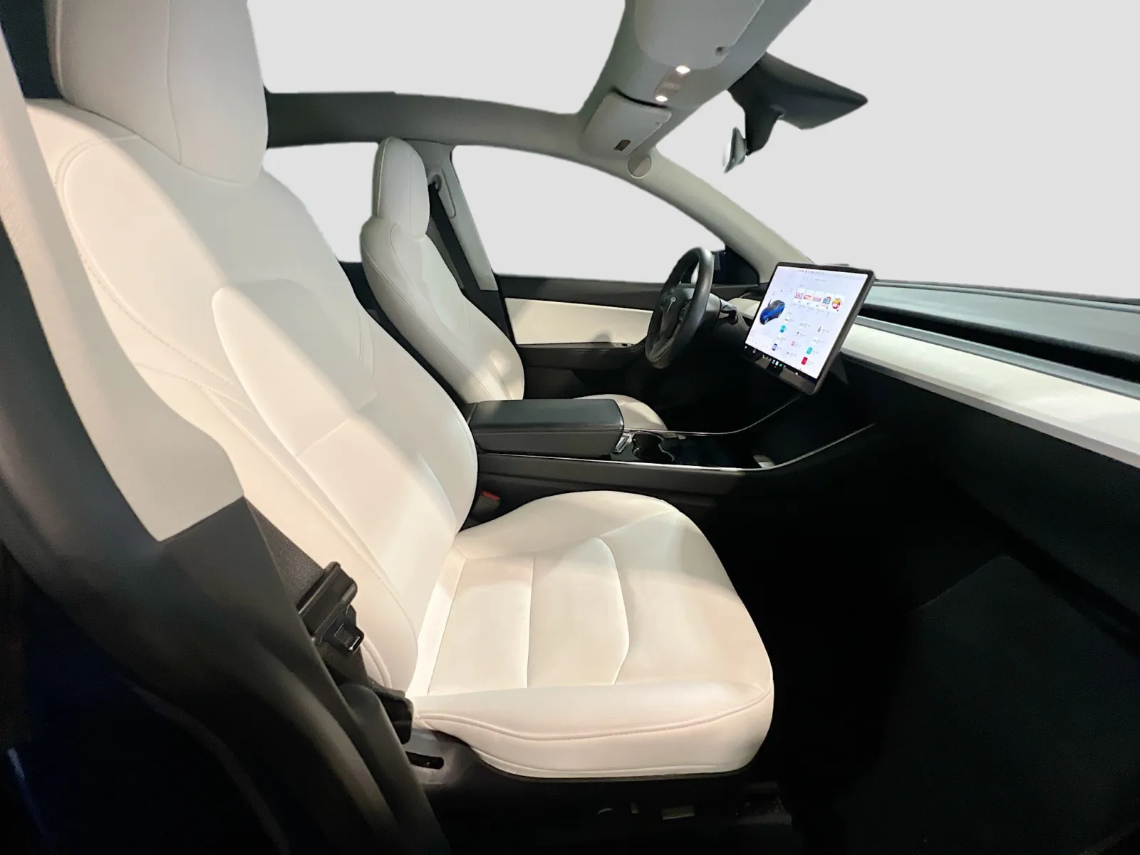2021 Tesla Model Y Standard Range - Photo 21