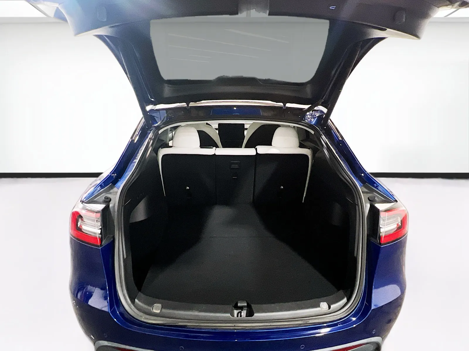 2021 Tesla Model Y Standard Range - Photo 19