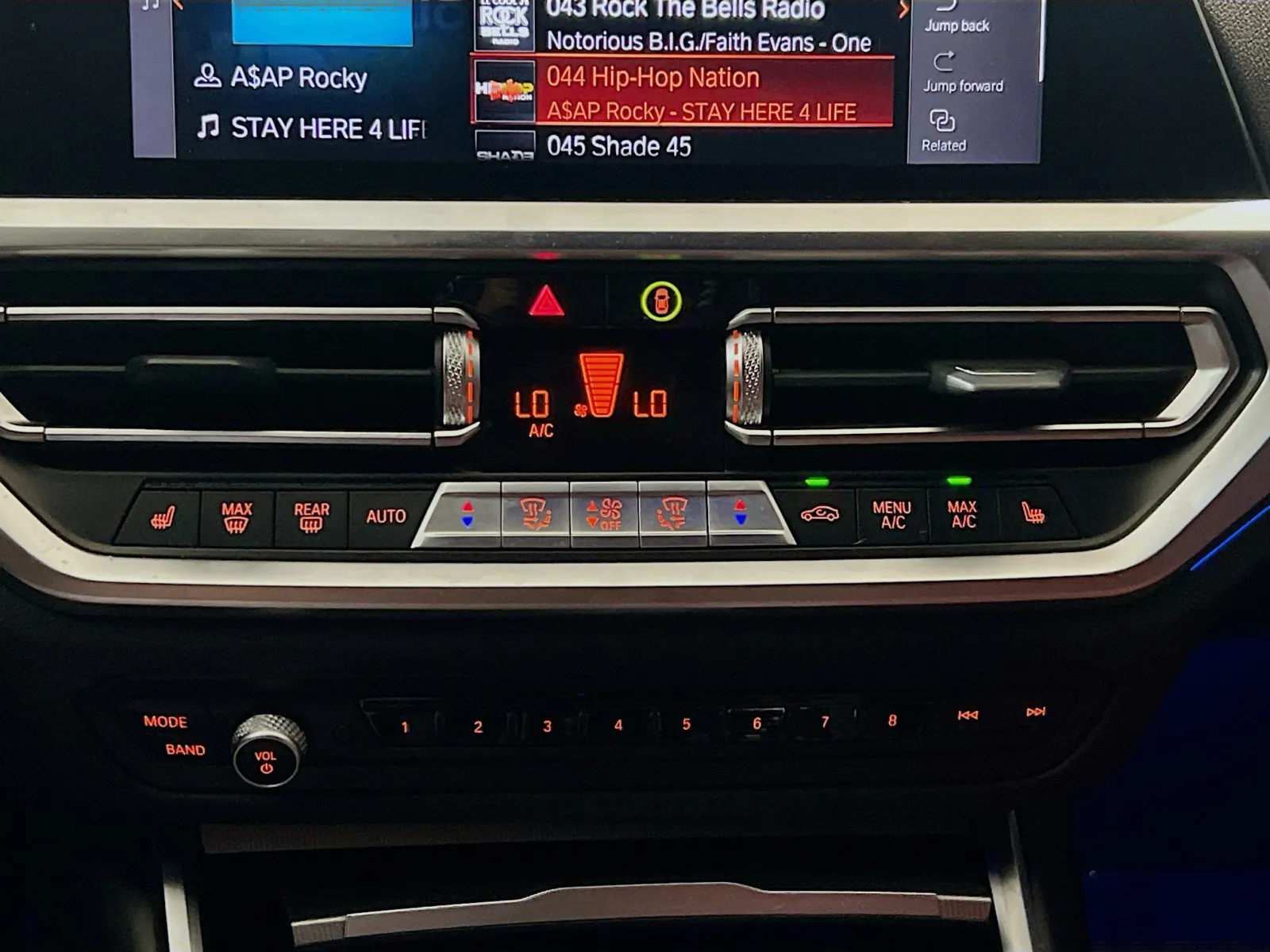 2022 BMW 3 Series 330i - Photo 11