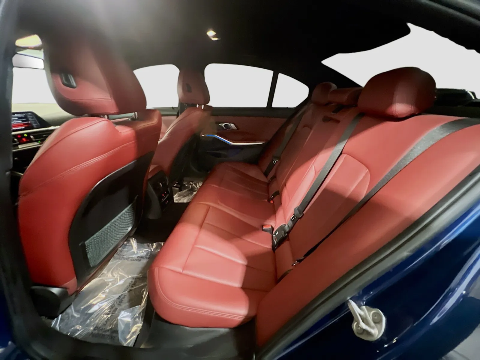 2022 BMW 3 Series 330i - Photo 17