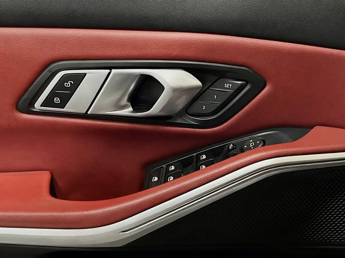 2022 BMW 3 Series 330i - Photo 13