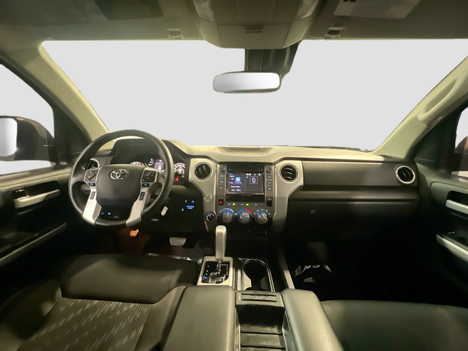 2018 Toyota Tundra SR5 - Photo 15