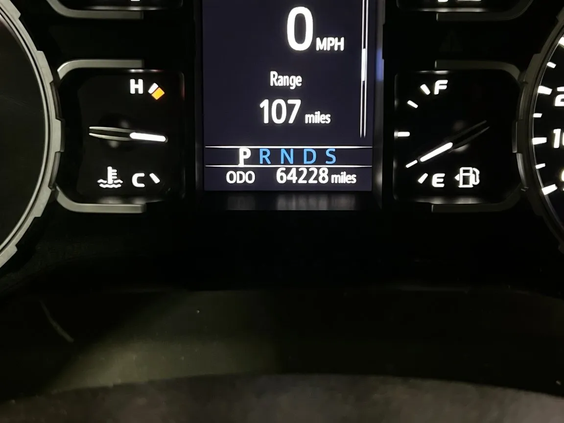 2018 Toyota Tundra SR5 - Photo 8