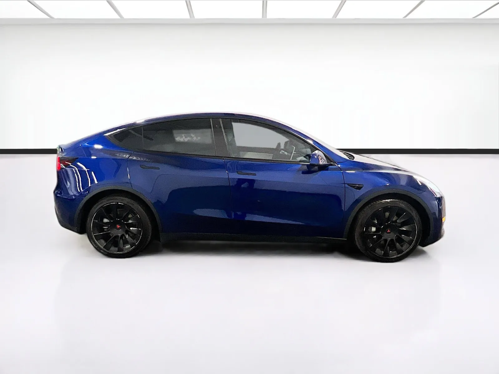 2022 Tesla Model Y Long Range - Photo 23