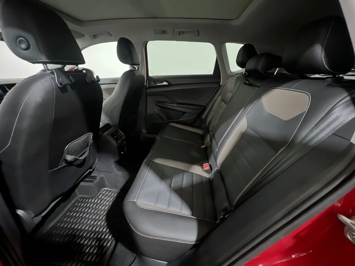 2023 Volkswagen Taos SEL - Photo 19
