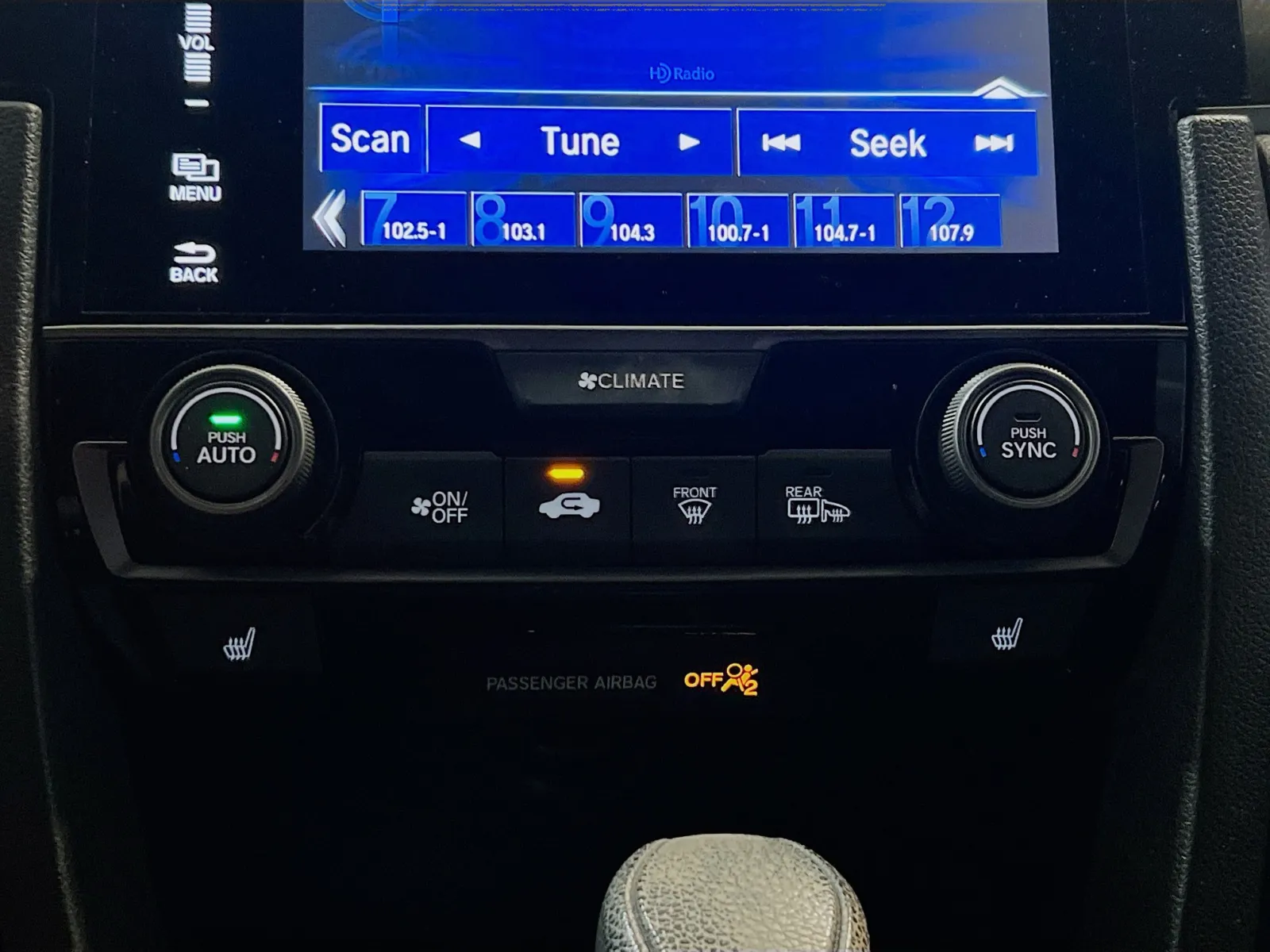 2018 Honda Civic Hatchback EX - Photo 11