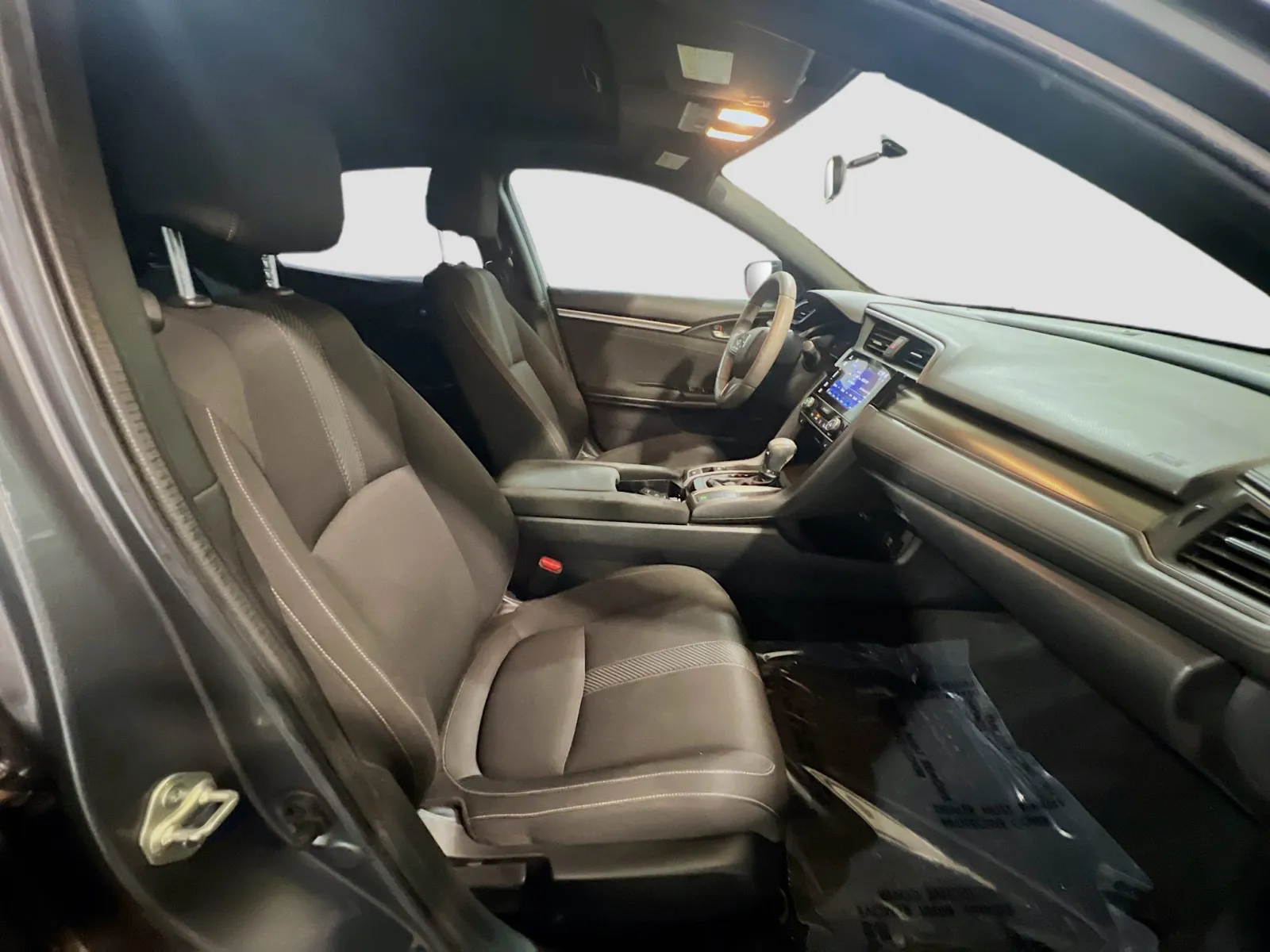 2018 Honda Civic Hatchback EX - Photo 20