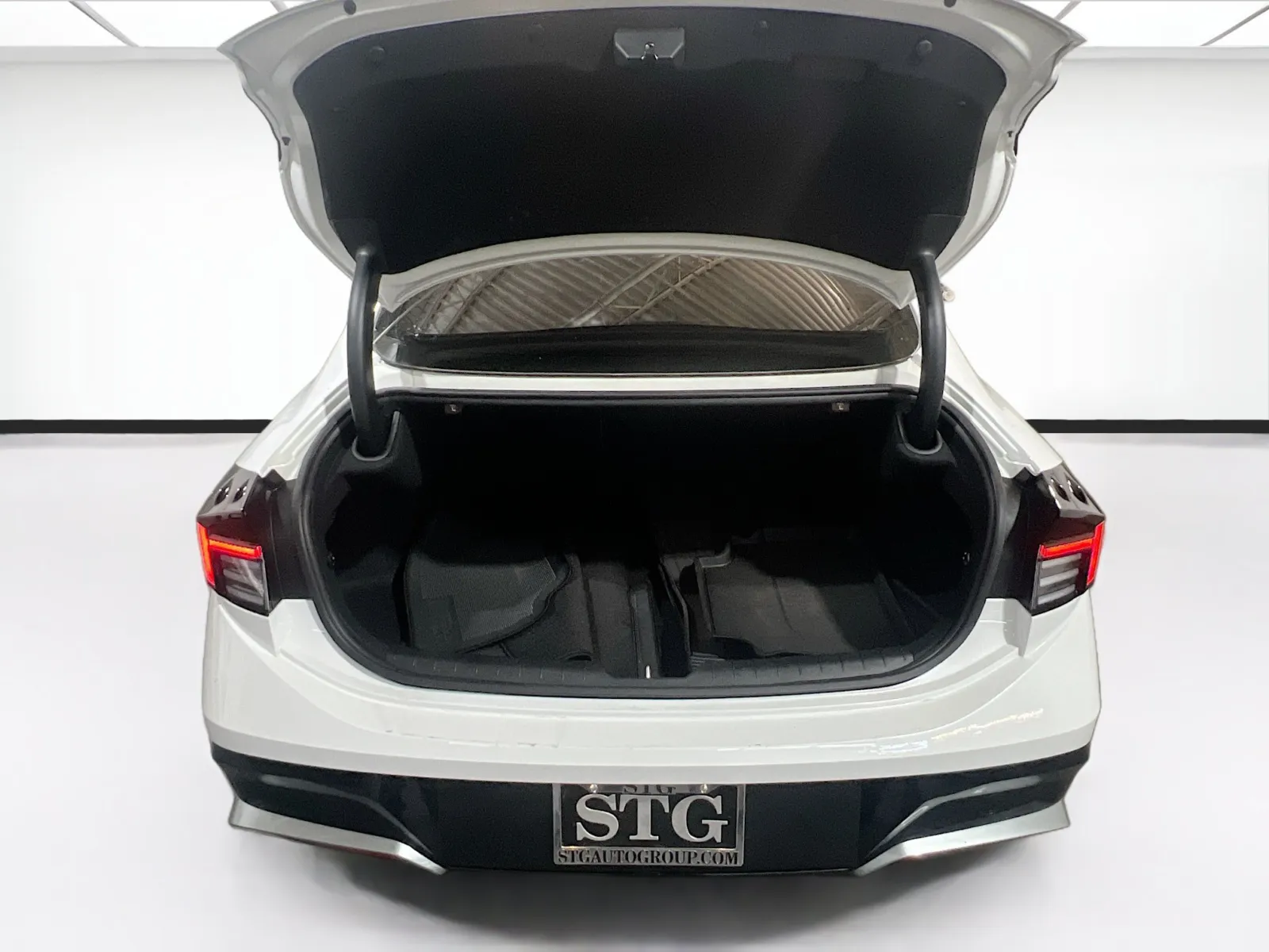 2024 Hyundai Sonata Hybrid SEL - Photo 18