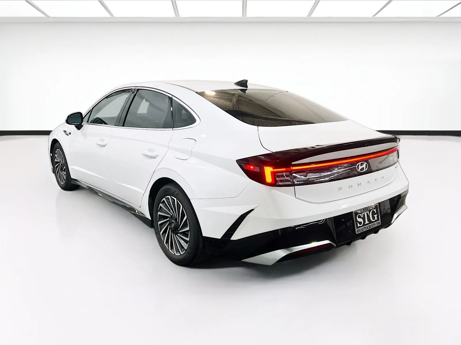 2024 Hyundai Sonata Hybrid SEL - Photo 6