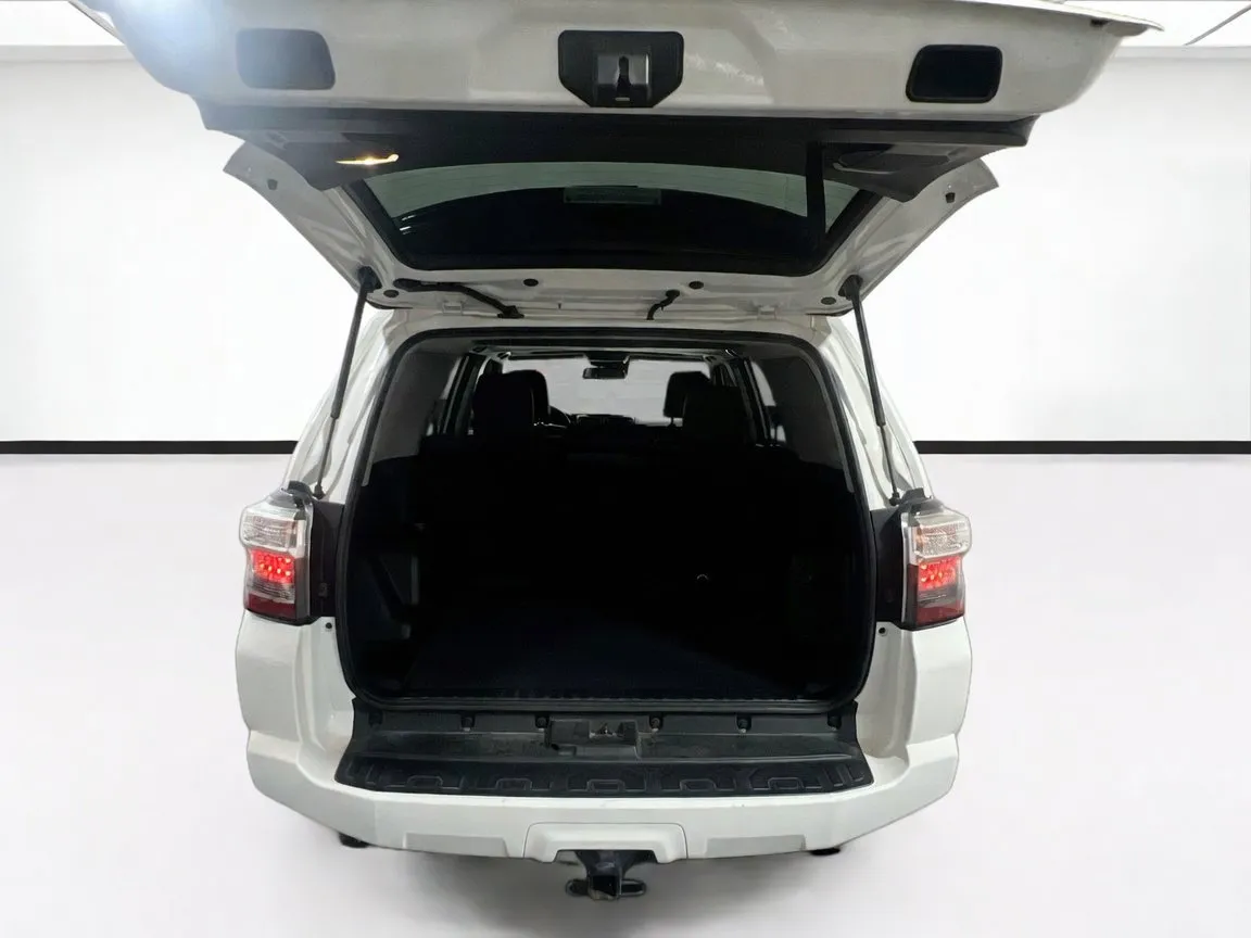 2020 Toyota 4Runner Venture - Photo 20