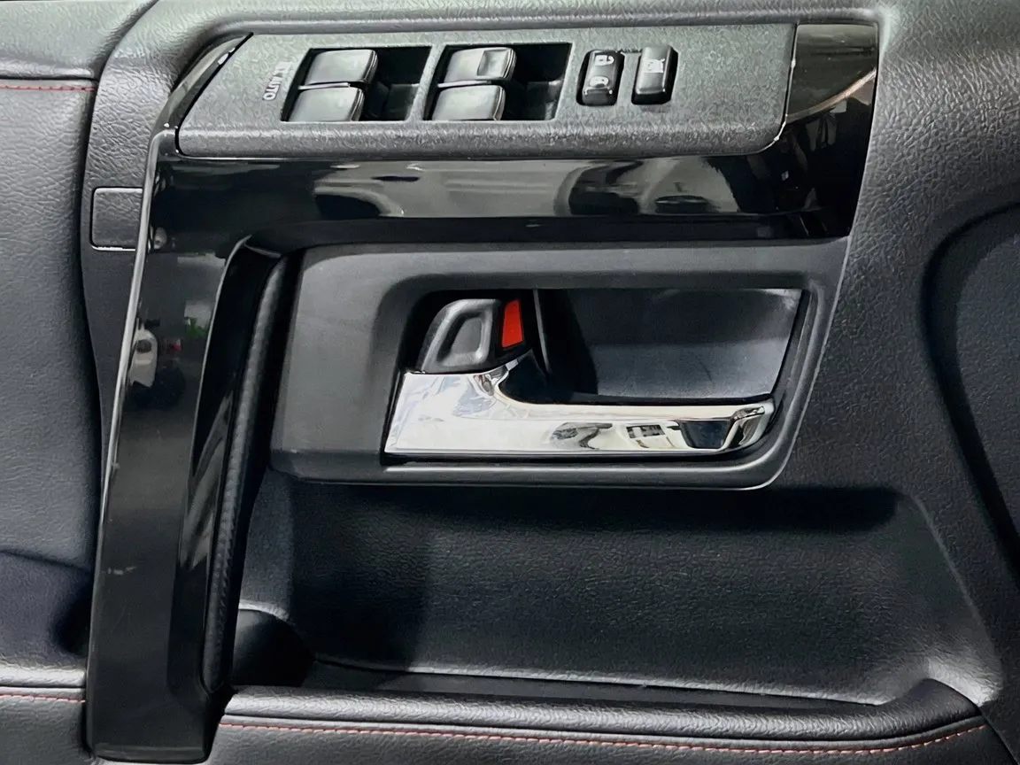 2020 Toyota 4Runner Venture - Photo 14