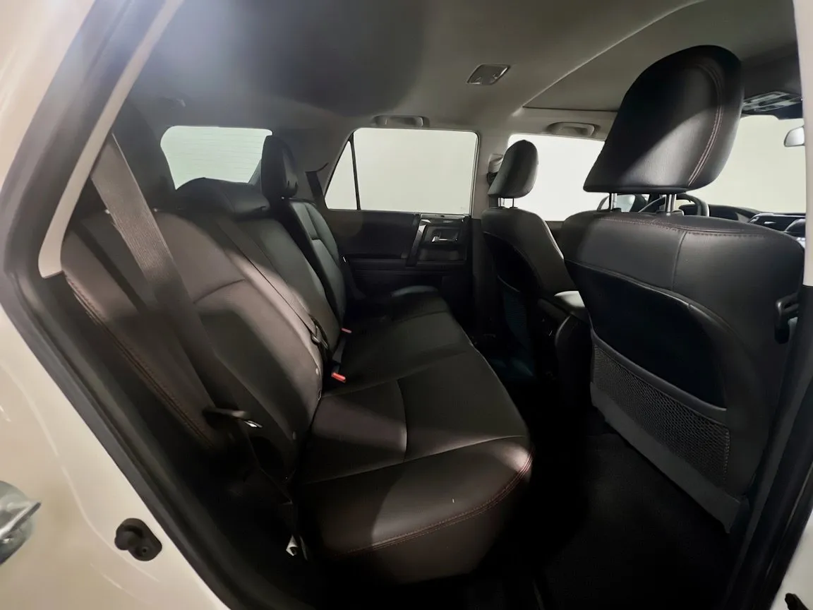 2020 Toyota 4Runner Venture - Photo 21