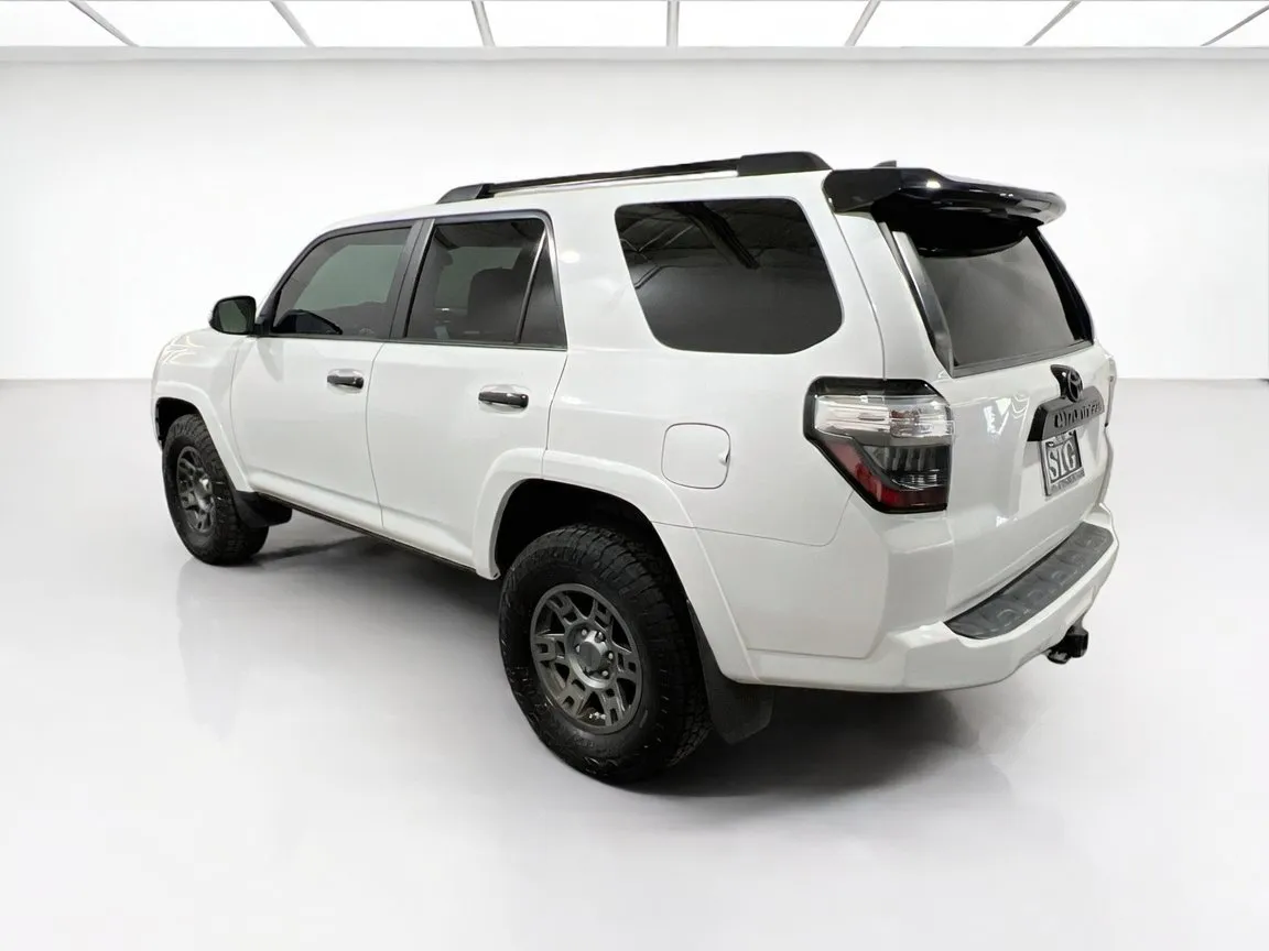 2020 Toyota 4Runner Venture - Photo 6