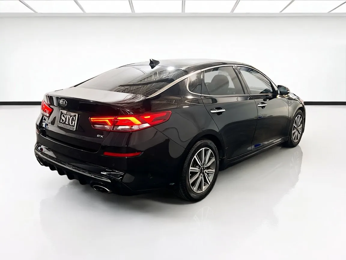 2019 Kia Optima EX - Photo 4
