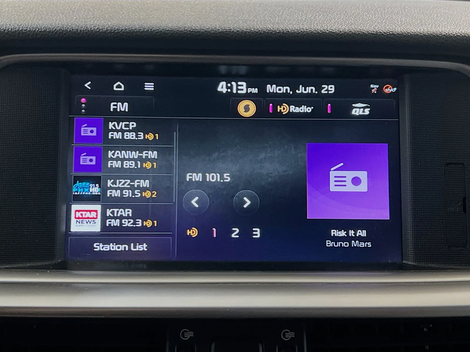 2019 Kia Optima EX - Photo 11