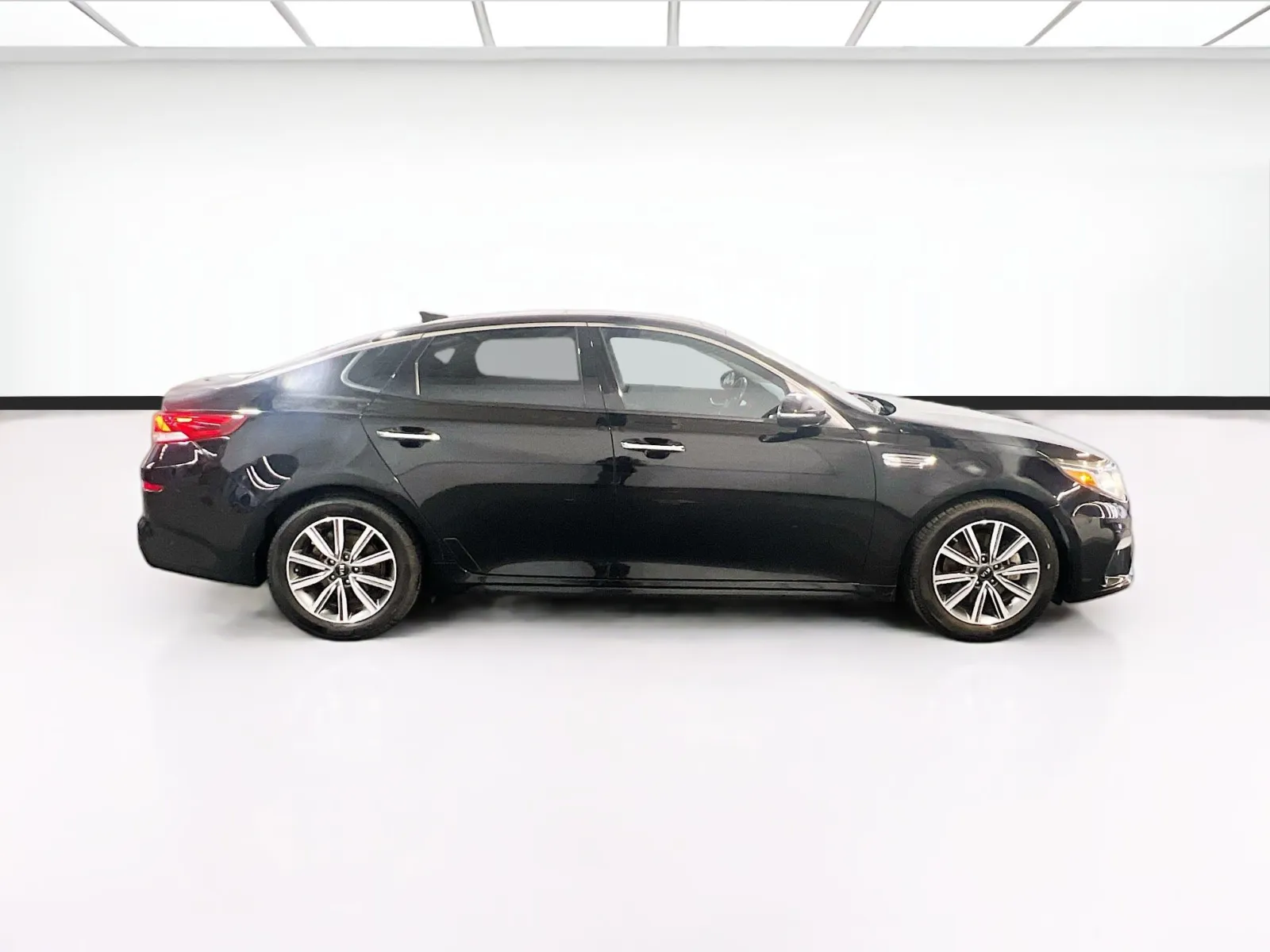 2019 Kia Optima EX - Photo 26