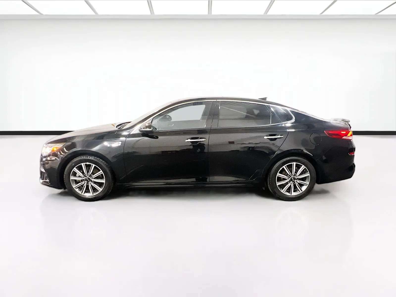 2019 Kia Optima EX - Photo 25