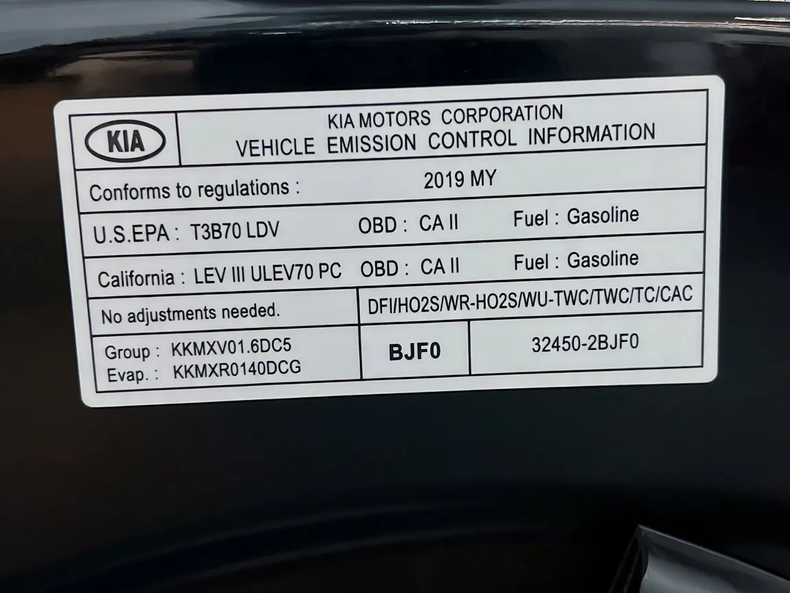2019 Kia Optima EX - Photo 24
