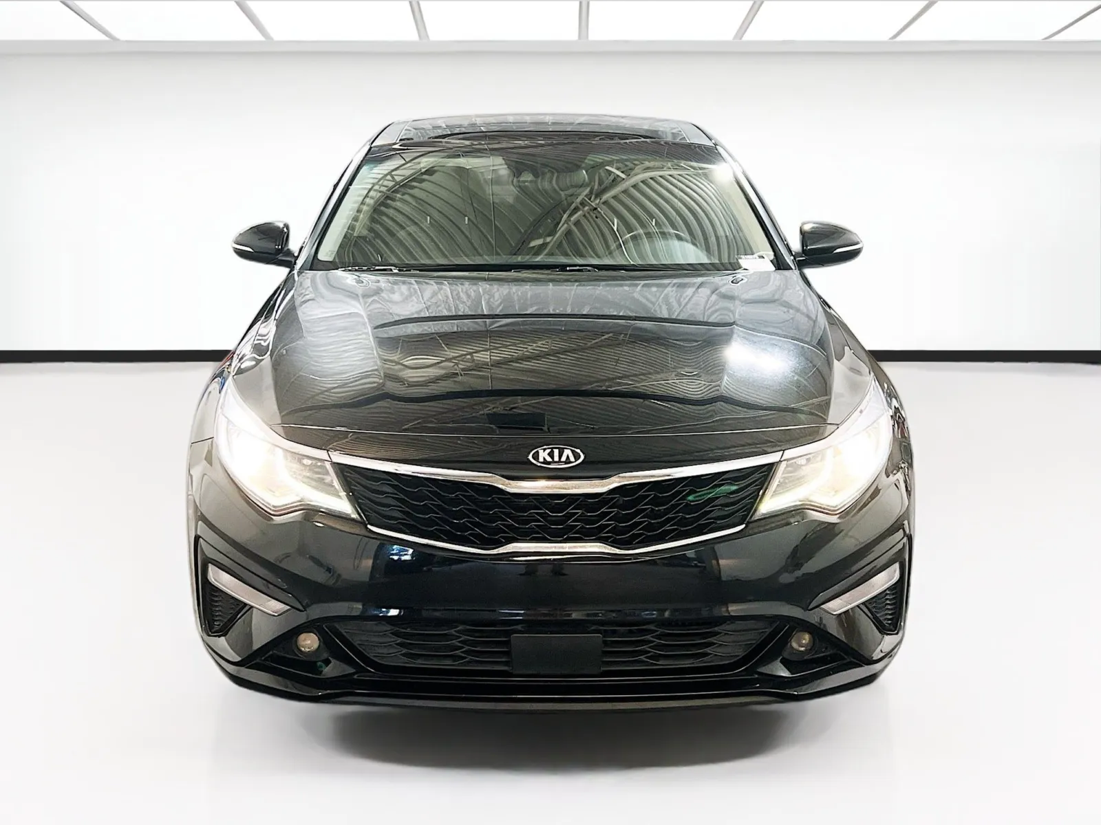 2019 Kia Optima EX - Photo 2