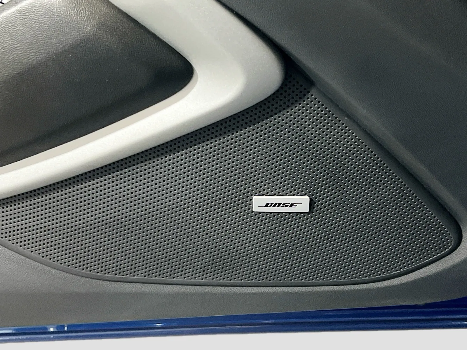 2023 Chevrolet Camaro 2LT - Photo 14