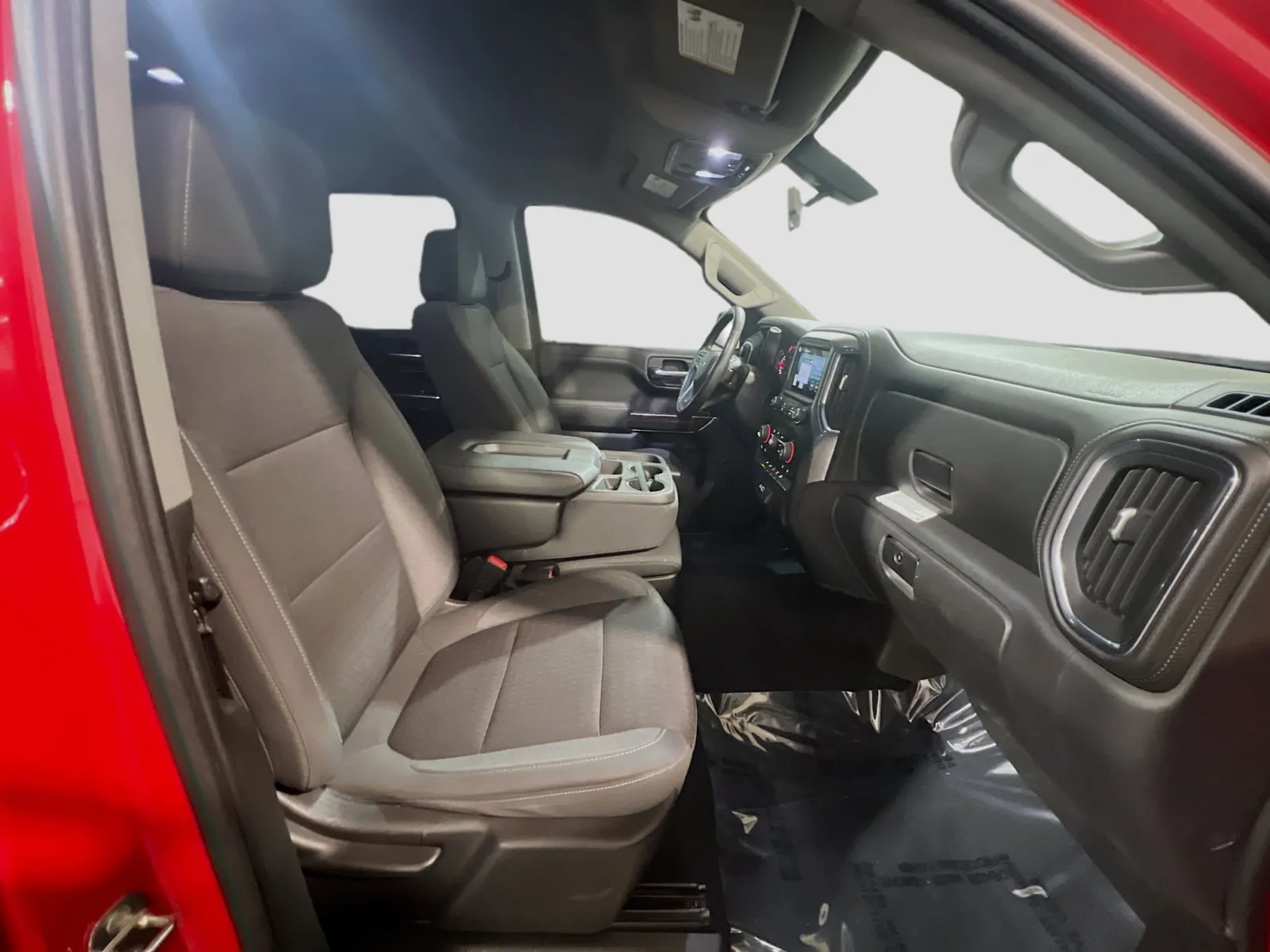 2021 Chevrolet Silverado 1500 RST - Photo 19