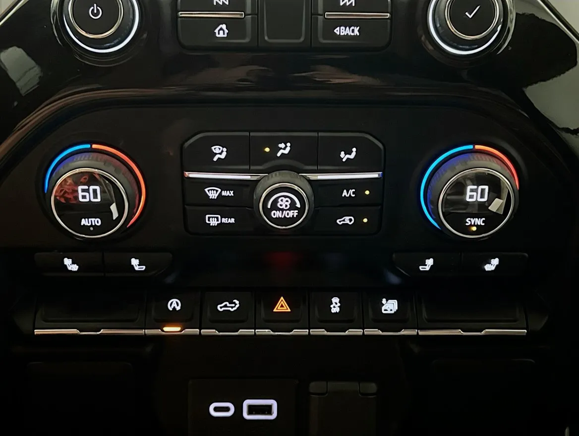2021 Chevrolet Silverado 1500 RST - Photo 11
