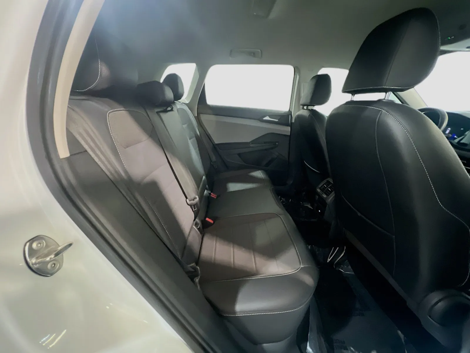 2023 Volkswagen Taos SE - Photo 19