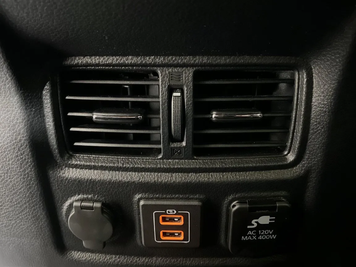 2024 Nissan Titan PRO-4X - Photo 18