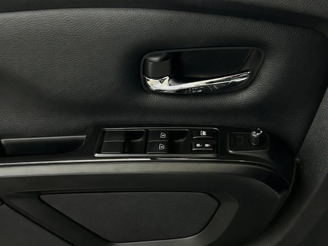 2024 Nissan Titan PRO-4X - Photo 13