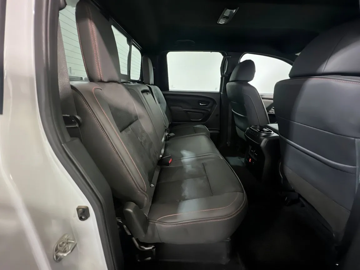 2024 Nissan Titan PRO-4X - Photo 20