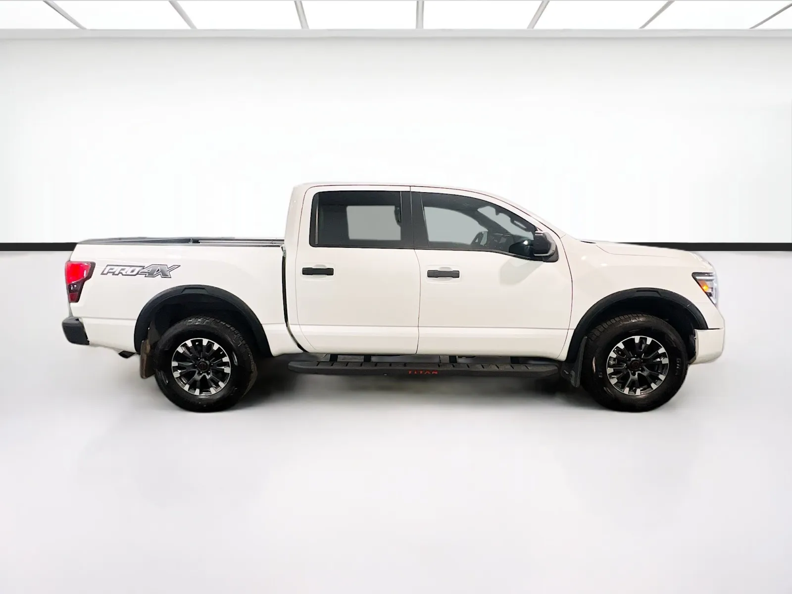 2024 Nissan Titan PRO-4X - Photo 24