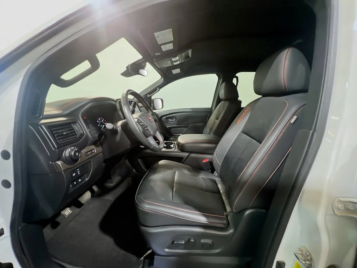 2024 Nissan Titan PRO-4X - Photo 15
