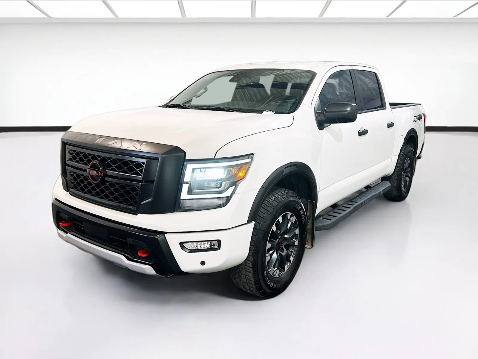 White 2024 Nissan Titan PRO-4X for sale in Chandler, AZ
