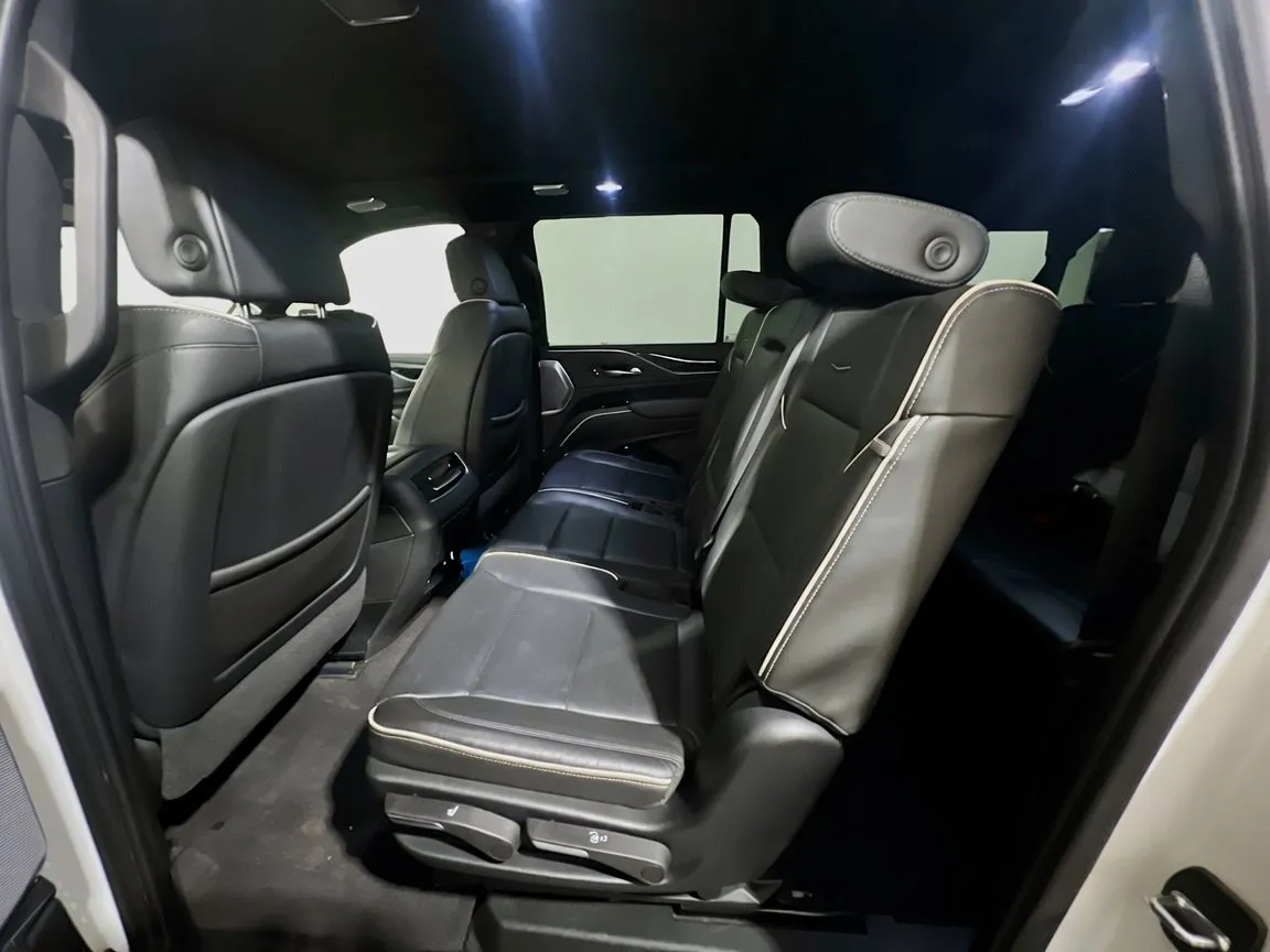 2022 Cadillac Escalade ESV Sport - Photo 19