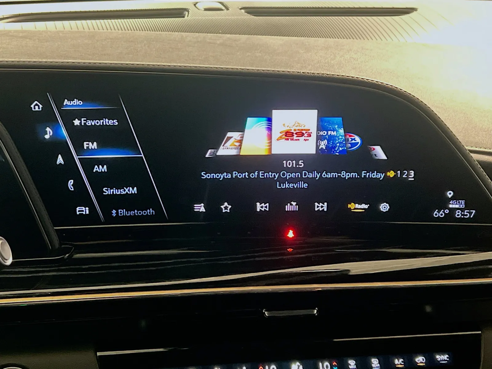 2022 Cadillac Escalade ESV Sport - Photo 11