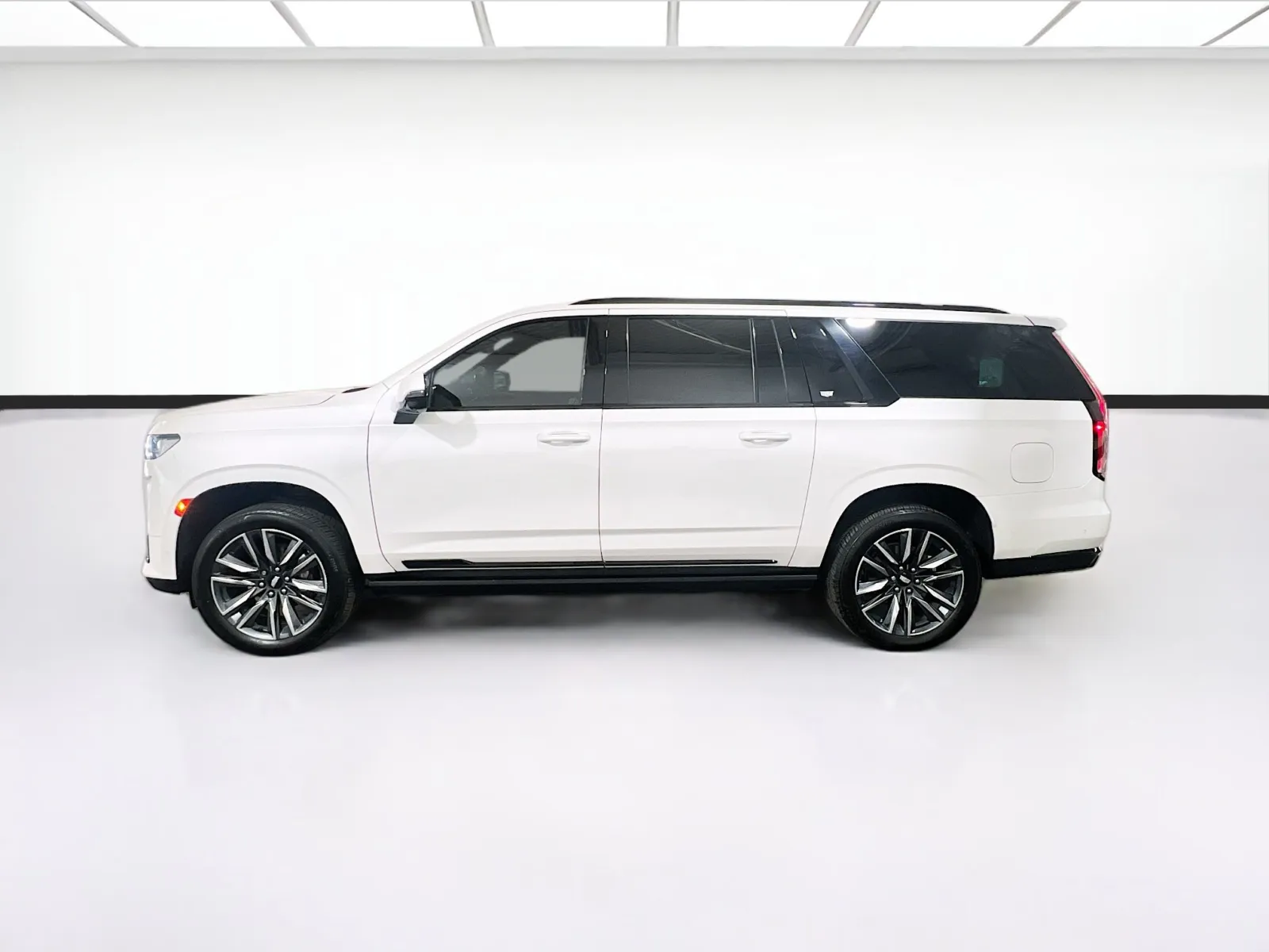 2022 Cadillac Escalade ESV Sport - Photo 24