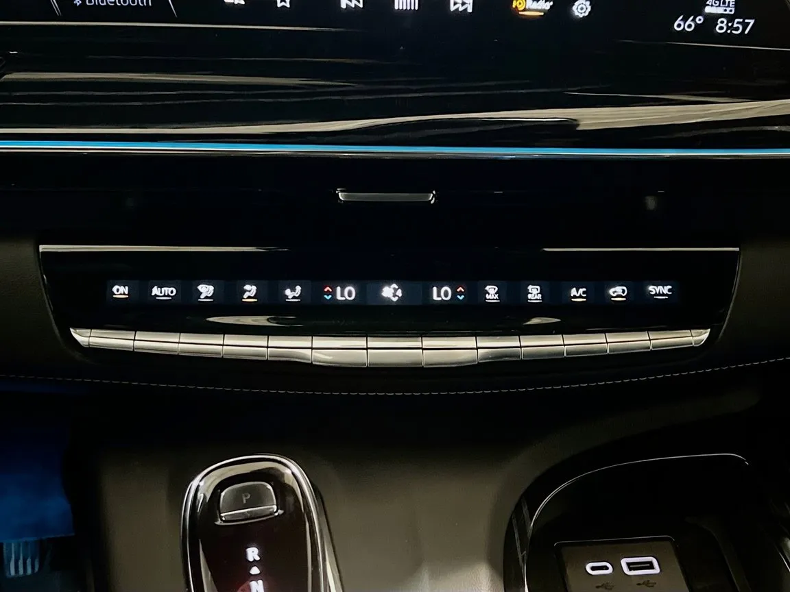 2022 Cadillac Escalade ESV Sport - Photo 12