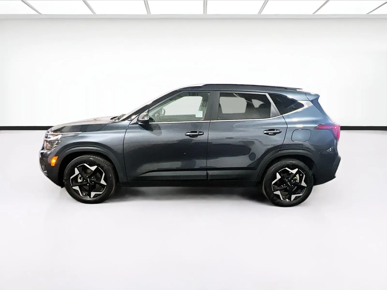 2024 Kia Seltos EX - Photo 23