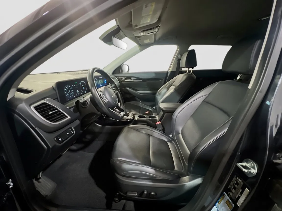 2024 Kia Seltos EX - Photo 15