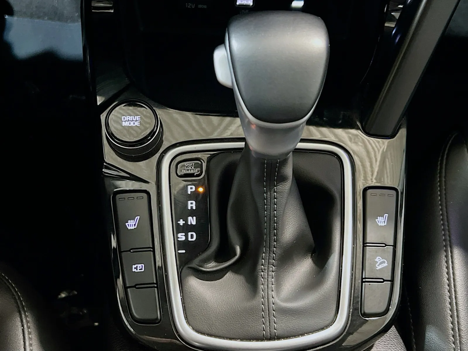 2024 Kia Seltos EX - Photo 13