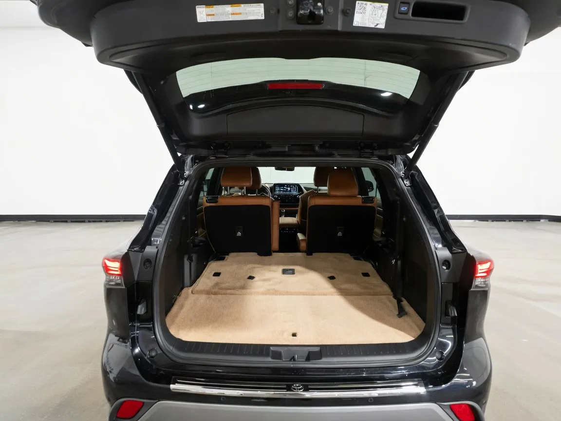 2021 Toyota Highlander Platinum - Photo 21