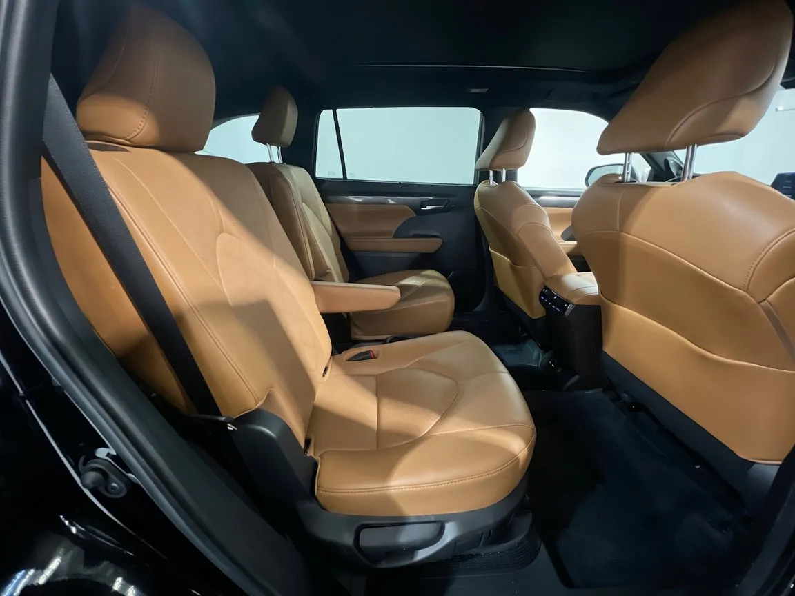 2021 Toyota Highlander Platinum - Photo 22