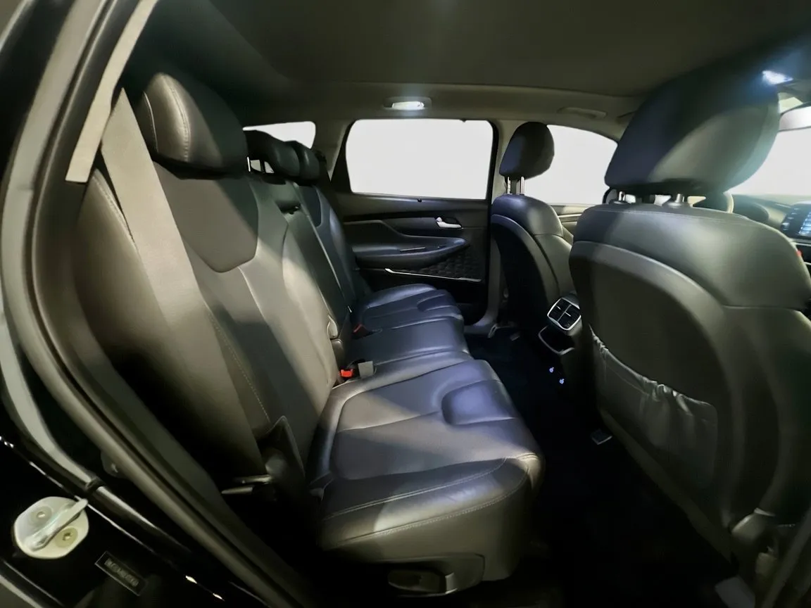 2020 Hyundai Santa Fe SEL - Photo 21