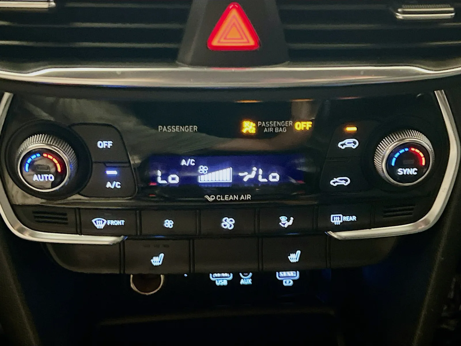 2020 Hyundai Santa Fe SEL - Photo 11